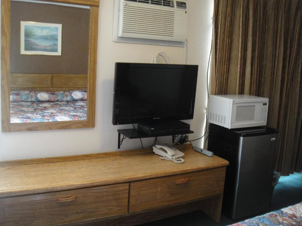 California Motel Экстерьер фото